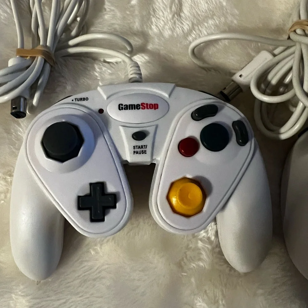 Gamestop Nintendo Gamecube Controllers Wired Wii